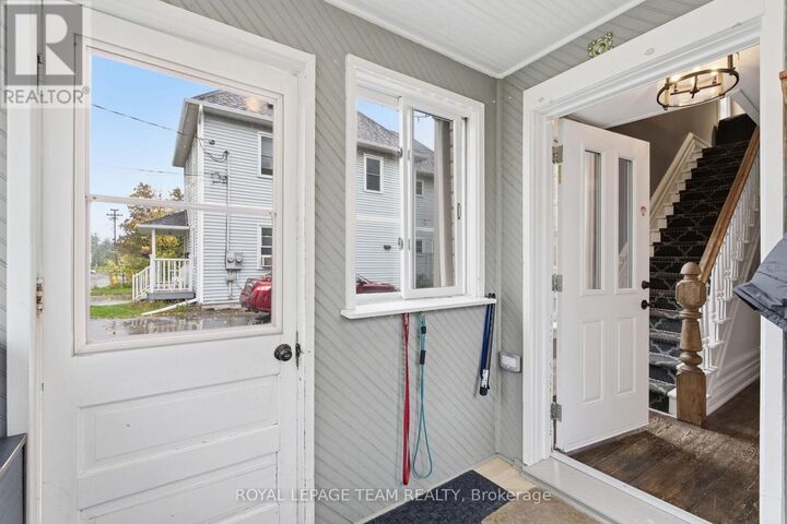 Property Photo:  224 Reuben Crescent  ON K0G 1J0 