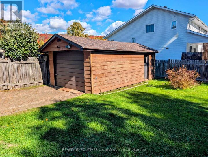 Property Photo:  1374 Chapais Street  ON P1B 6M4 