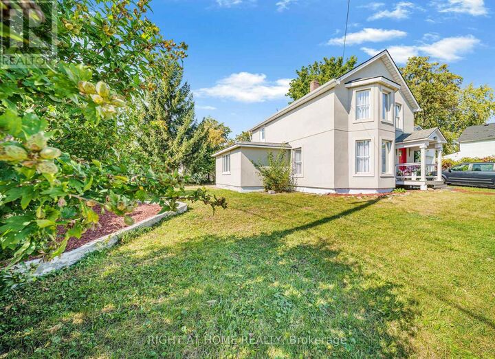 Property Photo:  144 Waterloo Street  ON L2A 3K2 