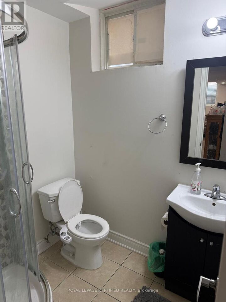 Property Photo:  7 Richmead Road 2  ON L6X 5G9 