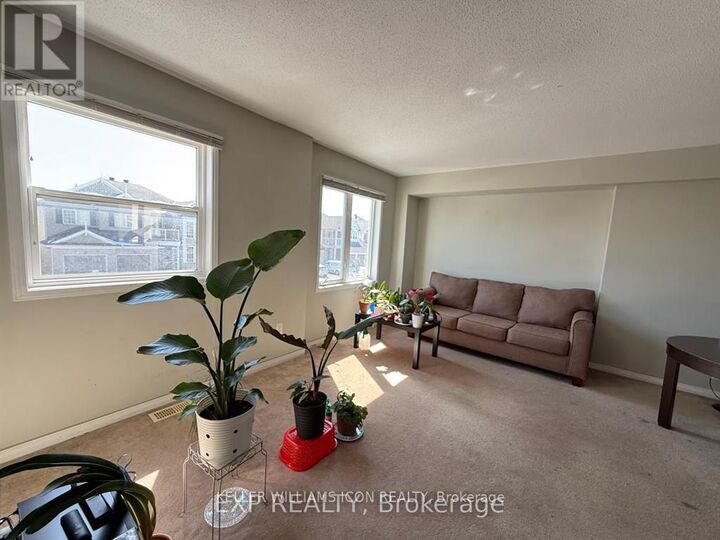 Property Photo:  374 Moffat Pond Court  ON K2J 0C7 