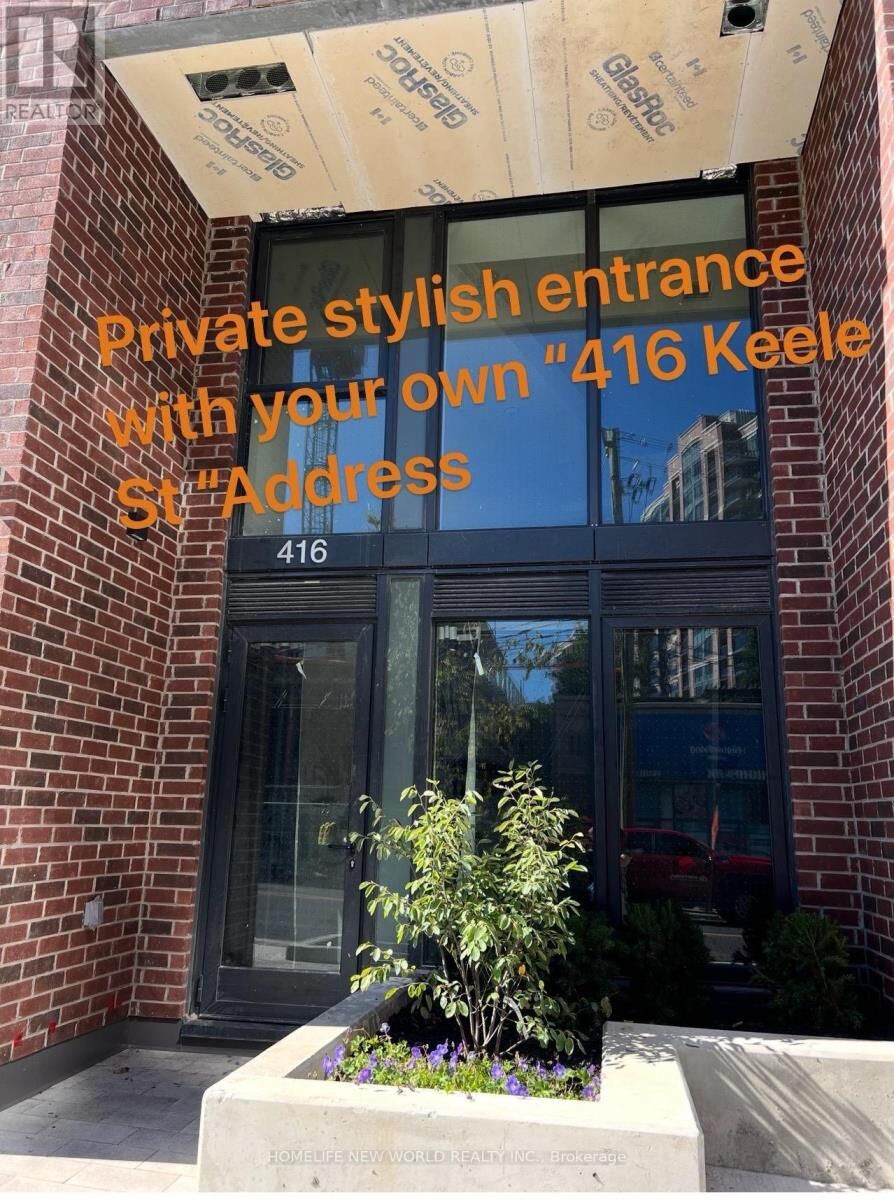 Property Photo:  1 Vine Avenue East 102  ON M6P 0C8 