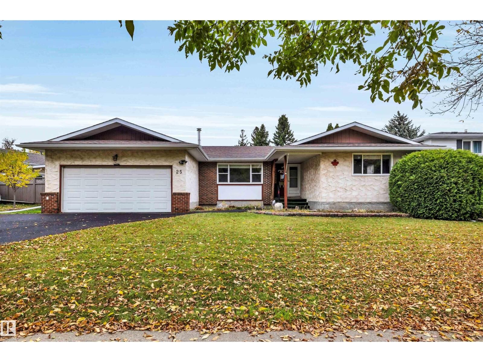 Property Photo: 25 Attwood Dr AB T8N 2T4