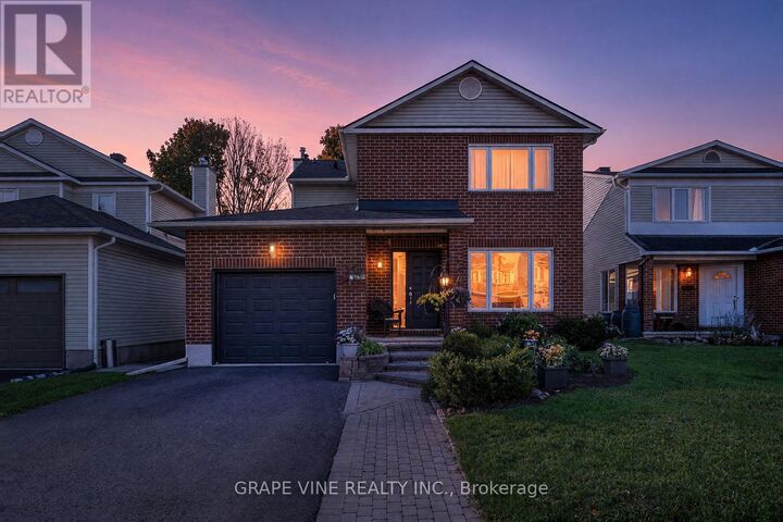 Property Photo:  25 Wheeler Street  ON K2J 3B8 