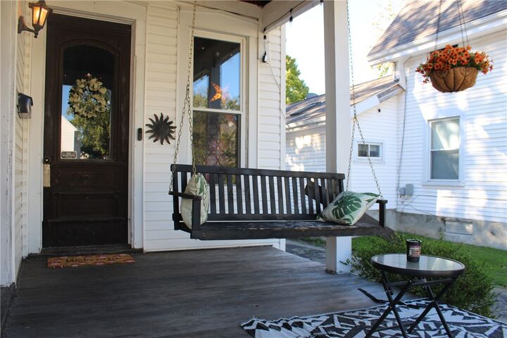 Property Photo: 435 E Church Street OH 43078