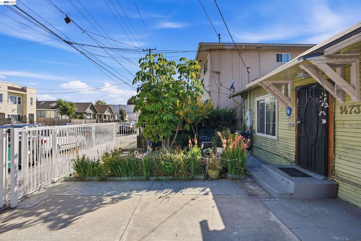 Property Photo:  1473 82nd Ave  CA 94621 