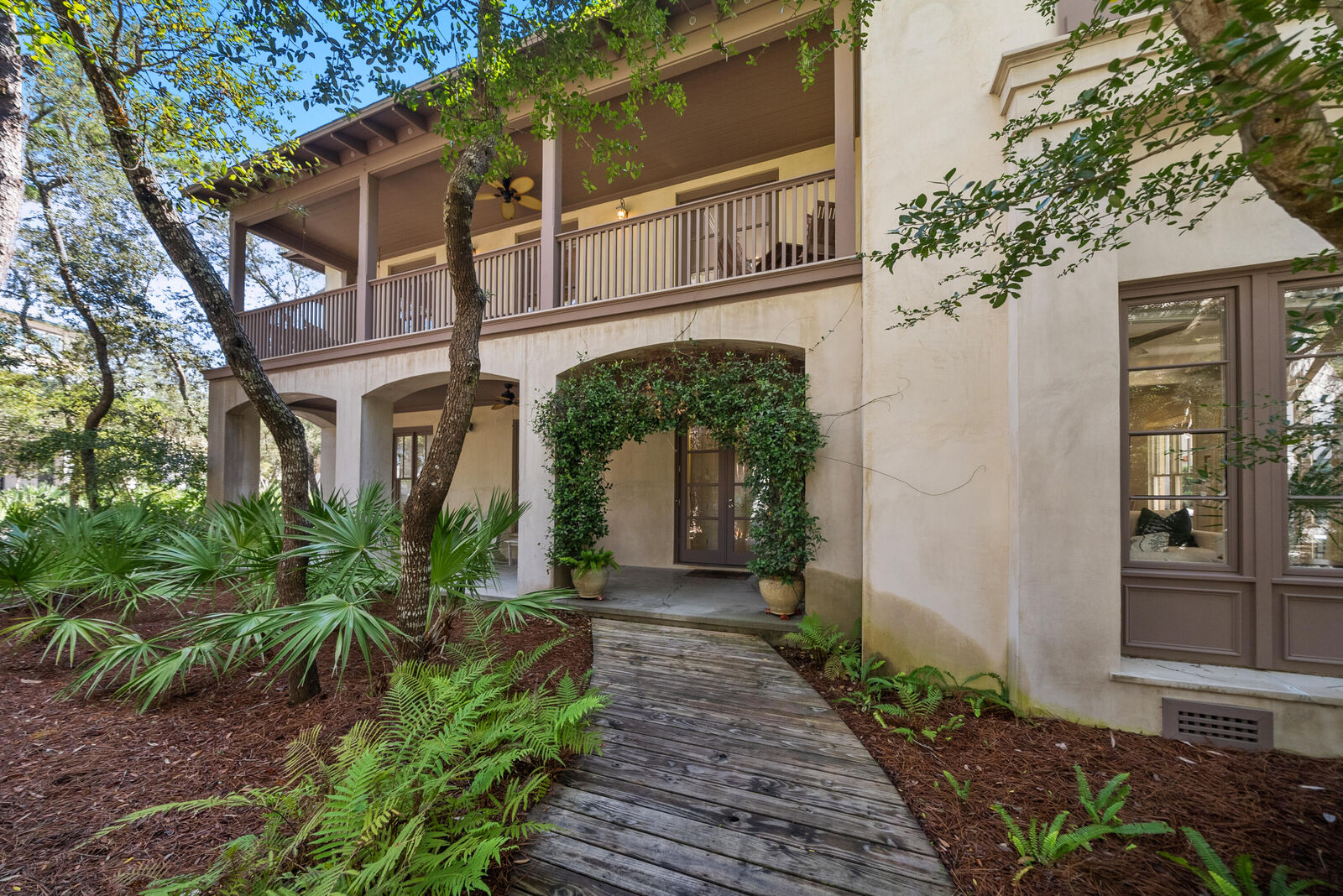 Property Photo:  174 Round Road  FL 32461 