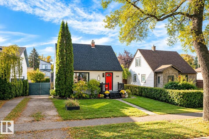 Property Photo:  9611 73 Avenue NW  AB T6E 1B3 