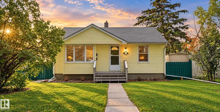 Property Photo:  11836 62 Street NW  AB T5W 4C4 