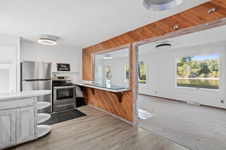 Property Photo:  8065 Riverview Terrace NE  MN 55432 