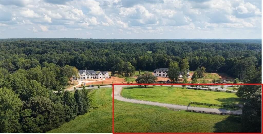 Property Photo:  1010 Homestead Drive  GA 30004 