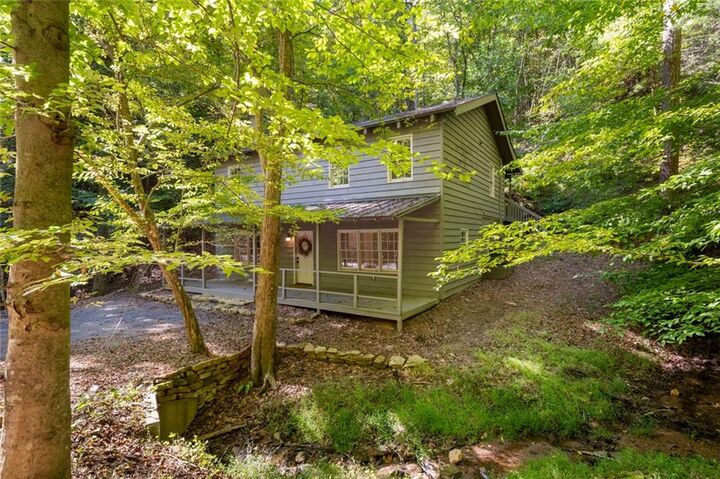 Property Photo:  202 Buckskull Hollow Drive  GA 30143 