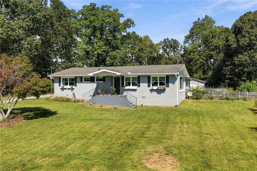 Property Photo:  142 Collett Drive  GA 30115 