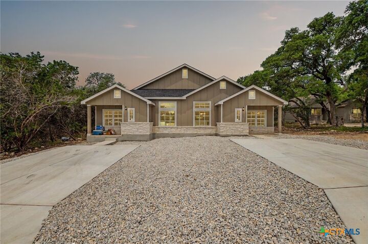 Property Photo: 2908 Puter Creek Drive B TX 78070