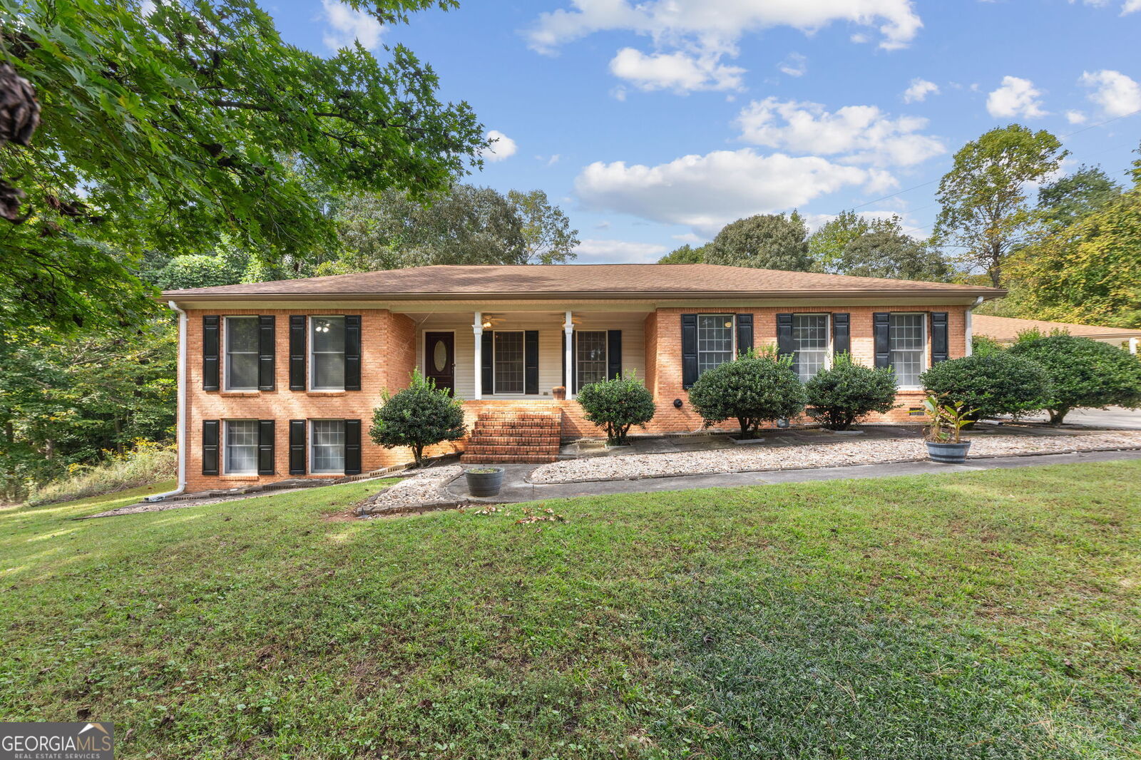 Property Photo:  2570 Benton Drive  GA 30236 