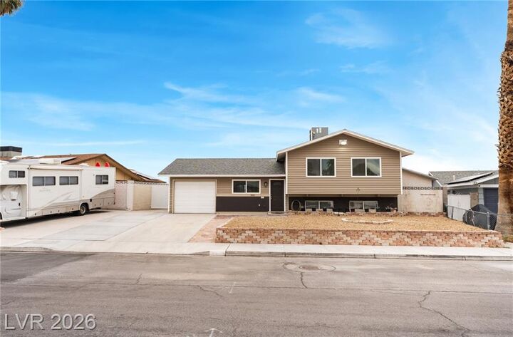 Property Photo:  3882 Chinchilla Avenue  NV 89121 