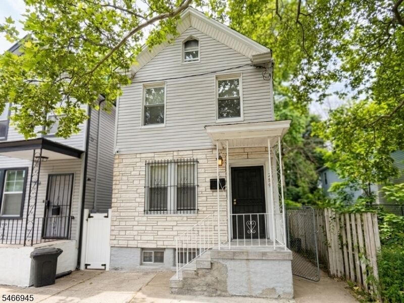 Property Photo: 289 Rose St 2 NJ 07108