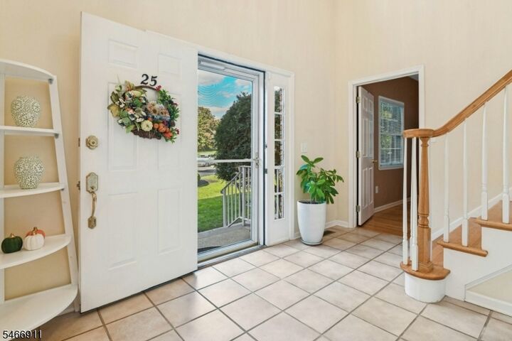 Property Photo:  25 Hidden Pond Ct  NJ 08869 