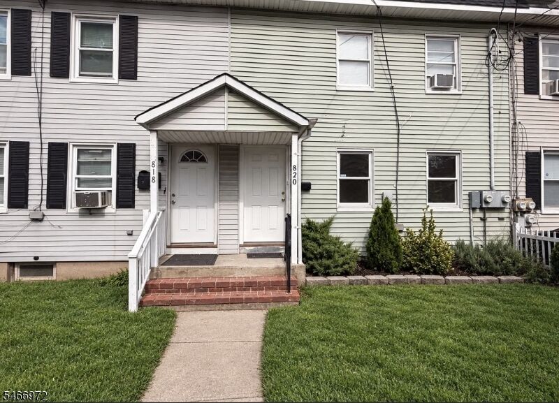 Property Photo:  820 E Hazelwood Ave  NJ 07065 