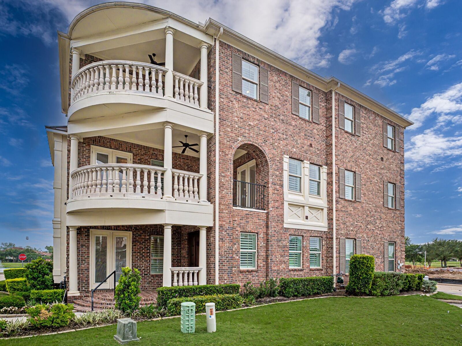 Property Photo:  119 Grace Point Drive  TX 77498 