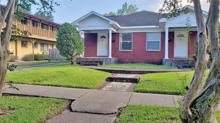 Property Photo:  4430 Clay Street  TX 77023 