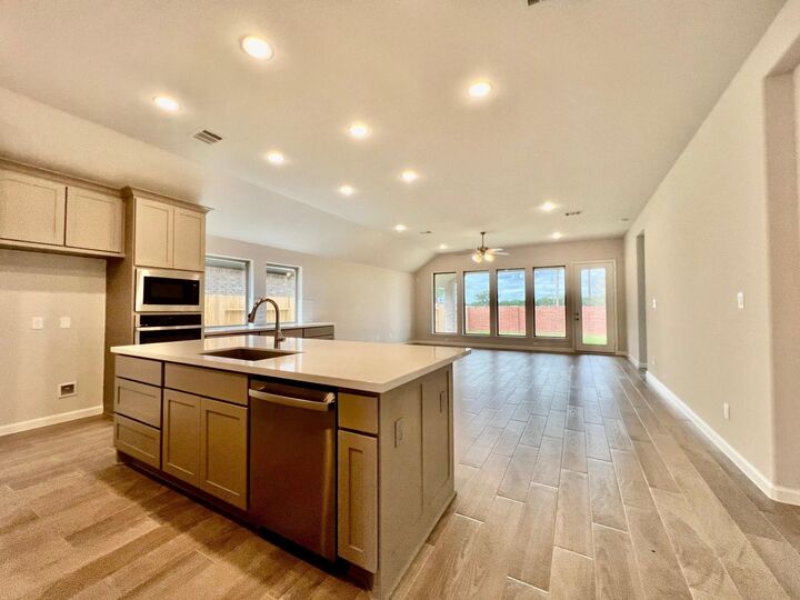 Property Photo: 1351 Park Path Drive TX 77459
