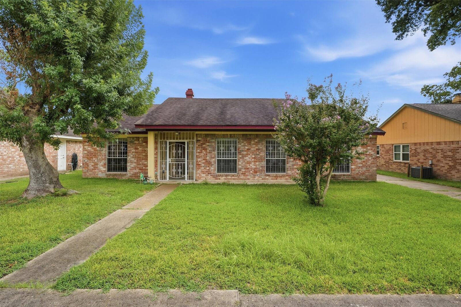 Property Photo:  12126 Pine Knoll Dr Drive  TX 77099 