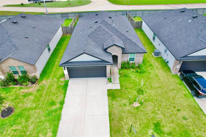 Property Photo: 7518 Cynomys Court TX 77583