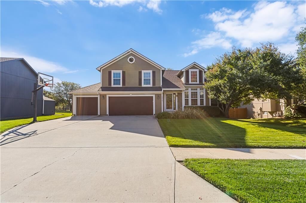 Property Photo: 23707 W 58th Terrace KS 66226