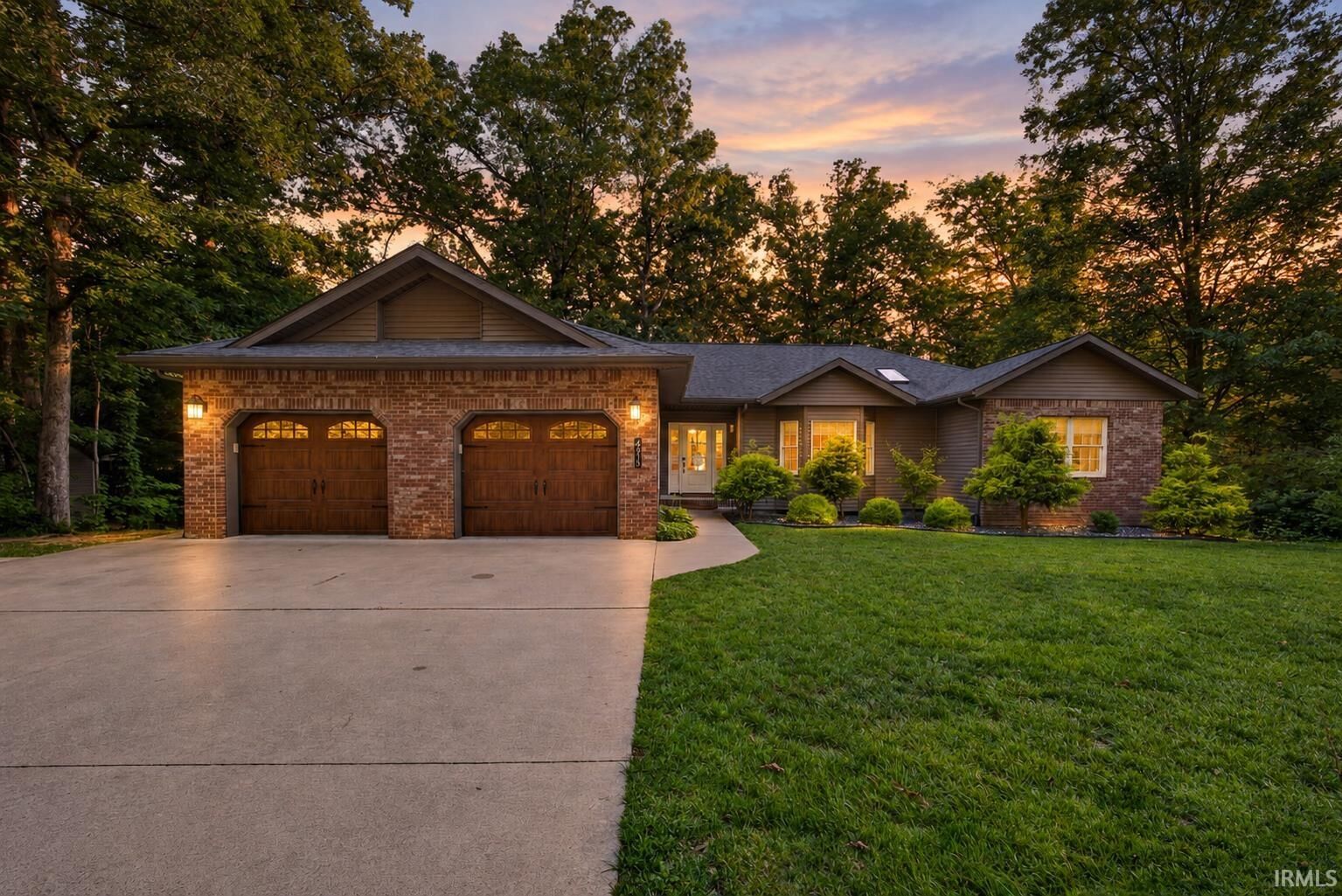 Property Photo: 4313 W Moss Lane IN 47403-9040
