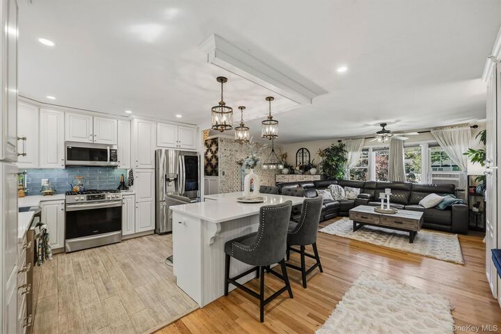 Property Photo:  4 Francis Drive  NY 10940 