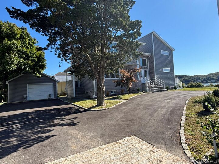 Property Photo:  35 Adams Avenue  NY 11709 
