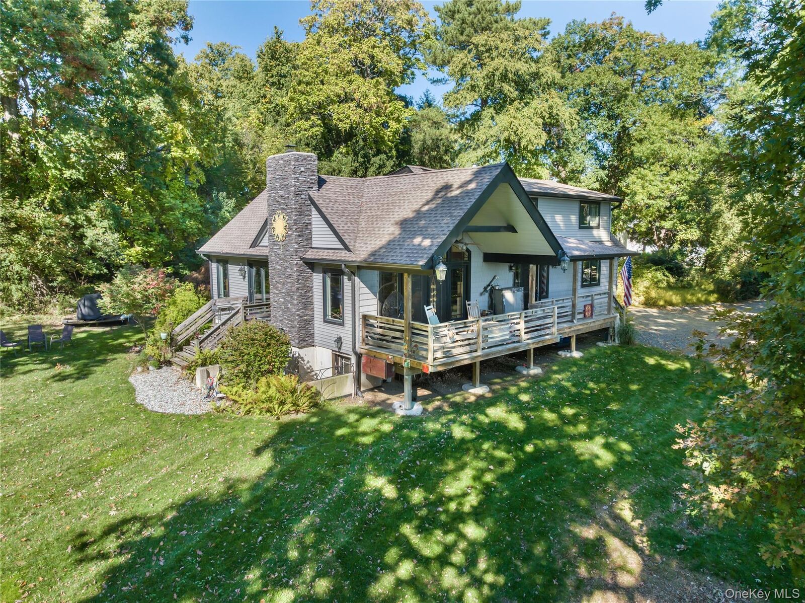 Property Photo:  283 New Hempstead Road  NY 10956 