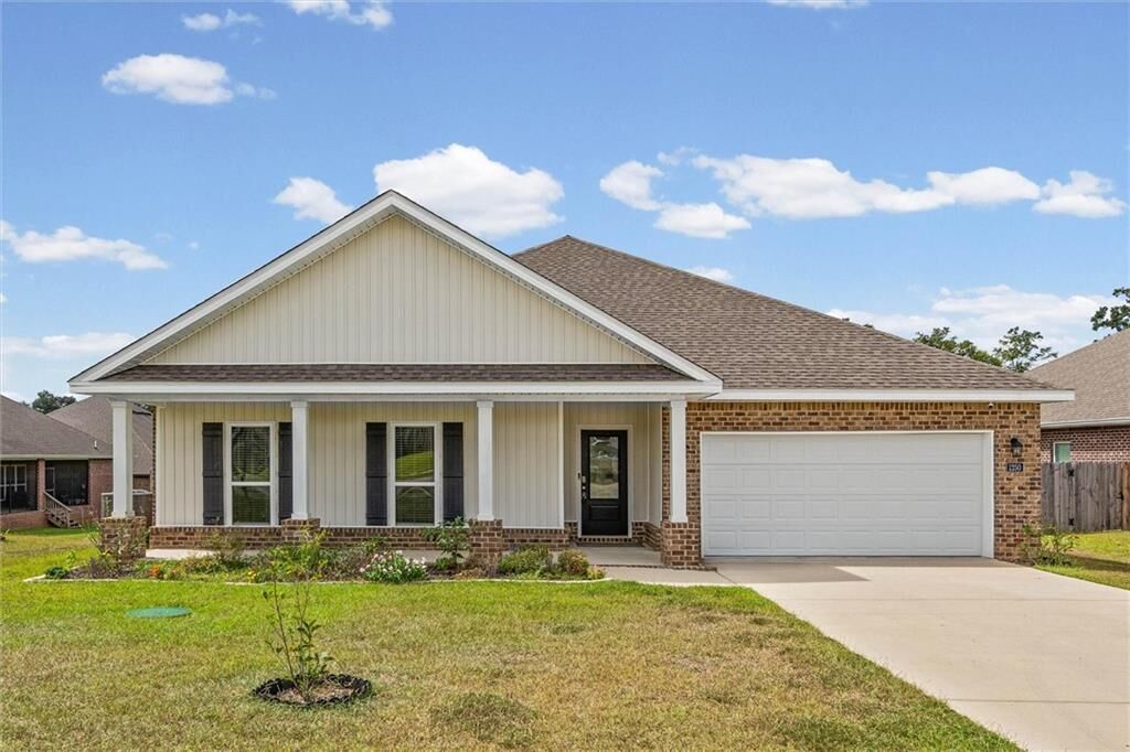 Property Photo:  1250 Falling Creek Court  AL 36608 