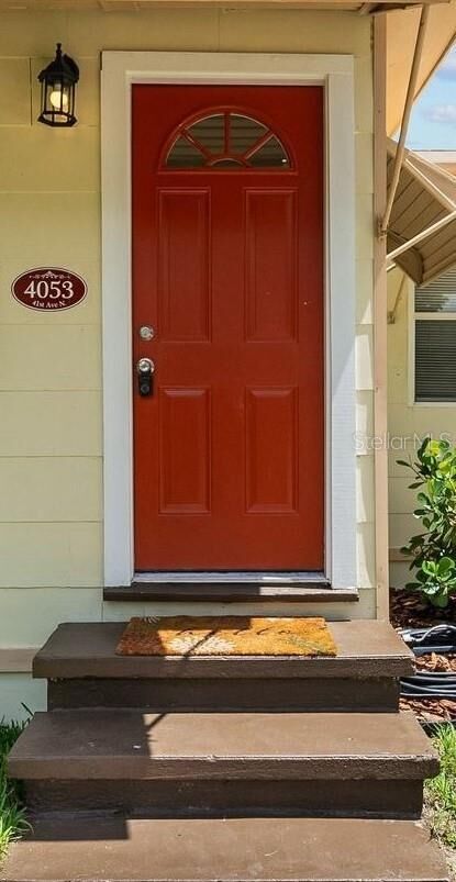 Property Photo:  4053 41st Avenue N  FL 33714 