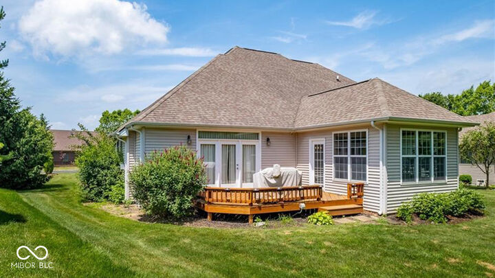 Property Photo:  725 Greystone Court  IN 47201 