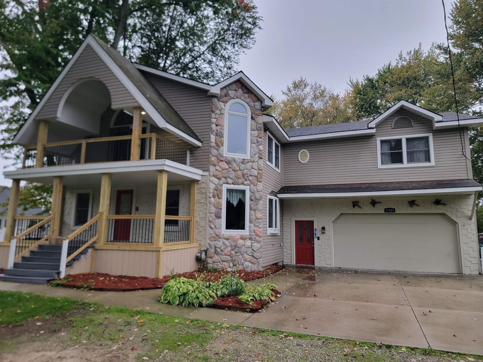 Property Photo: 37861 Townhall Drive MI 48045