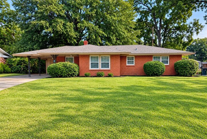 Property Photo: 1510 Bonnie Dr TN 38116