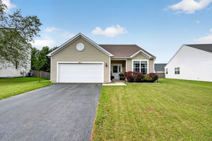 Property Photo: 1611 Balboa Drive IL 60447