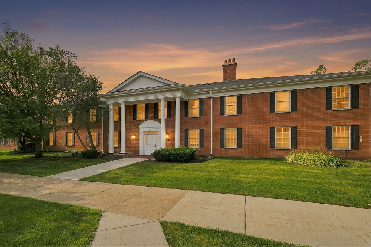 Property Photo:  540 Devonshire Lane 7  IL 60014 