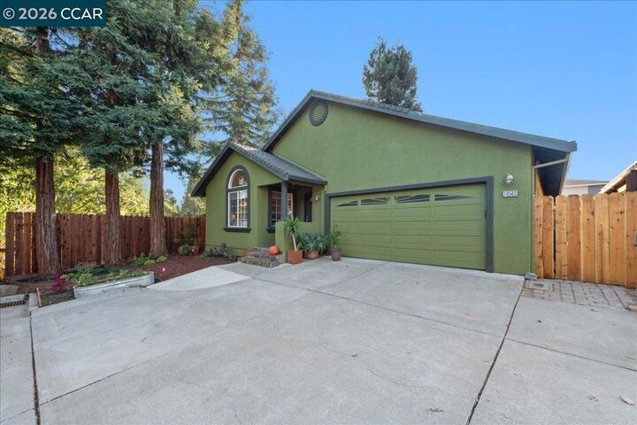 Property Photo:  19563 Helen Pl  CA 94546 