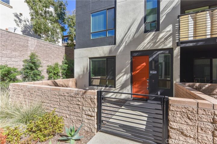 Property Photo: 2870 N Glassell Street CA 92865