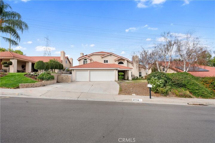 Property Photo:  27715 Sutters Pointe  CA 91350 