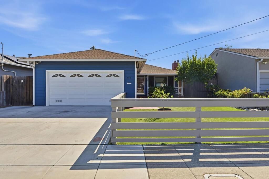 Property Photo:  358 D Street  CA 94063 
