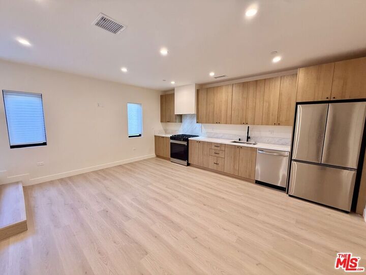 Property Photo:  2707 Benedict Street 1/2  CA 90039 