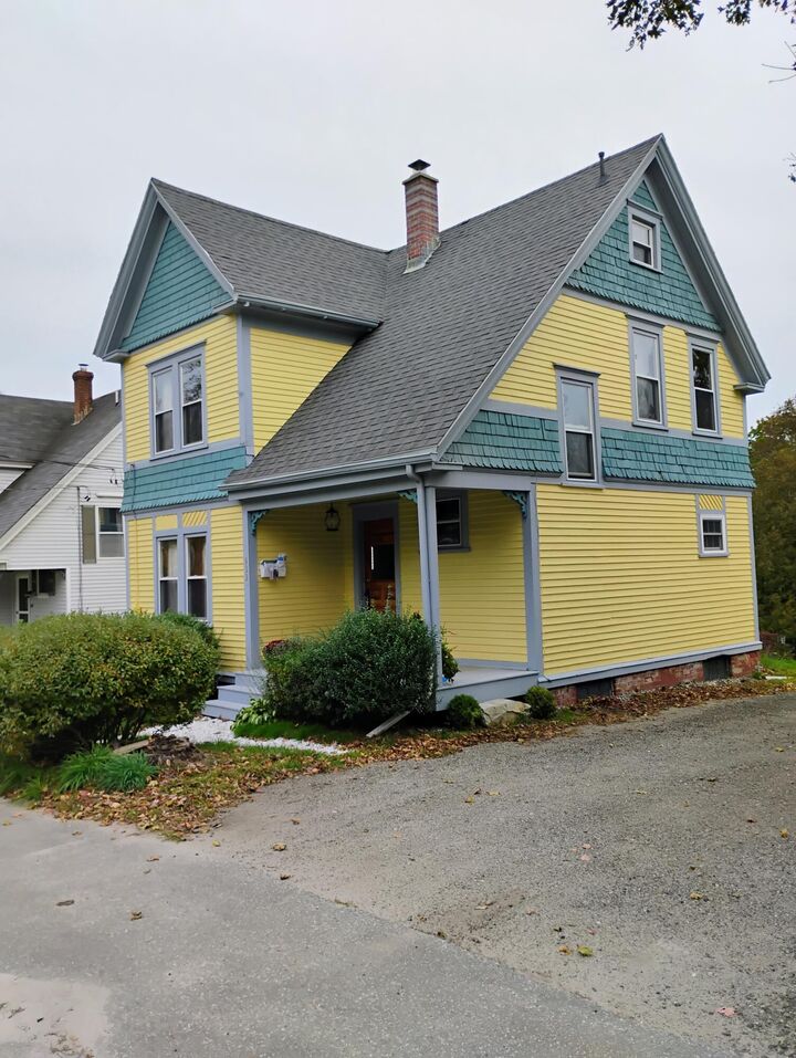 Property Photo:  533 High Street  ME 04530 