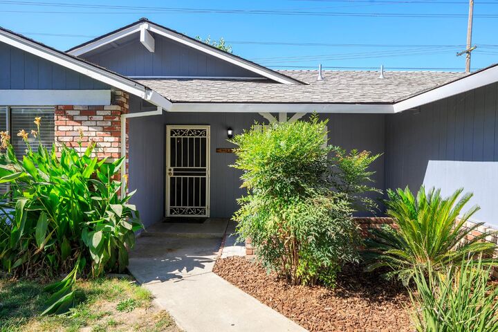 Property Photo: 2113 Venus Drive CA 95307