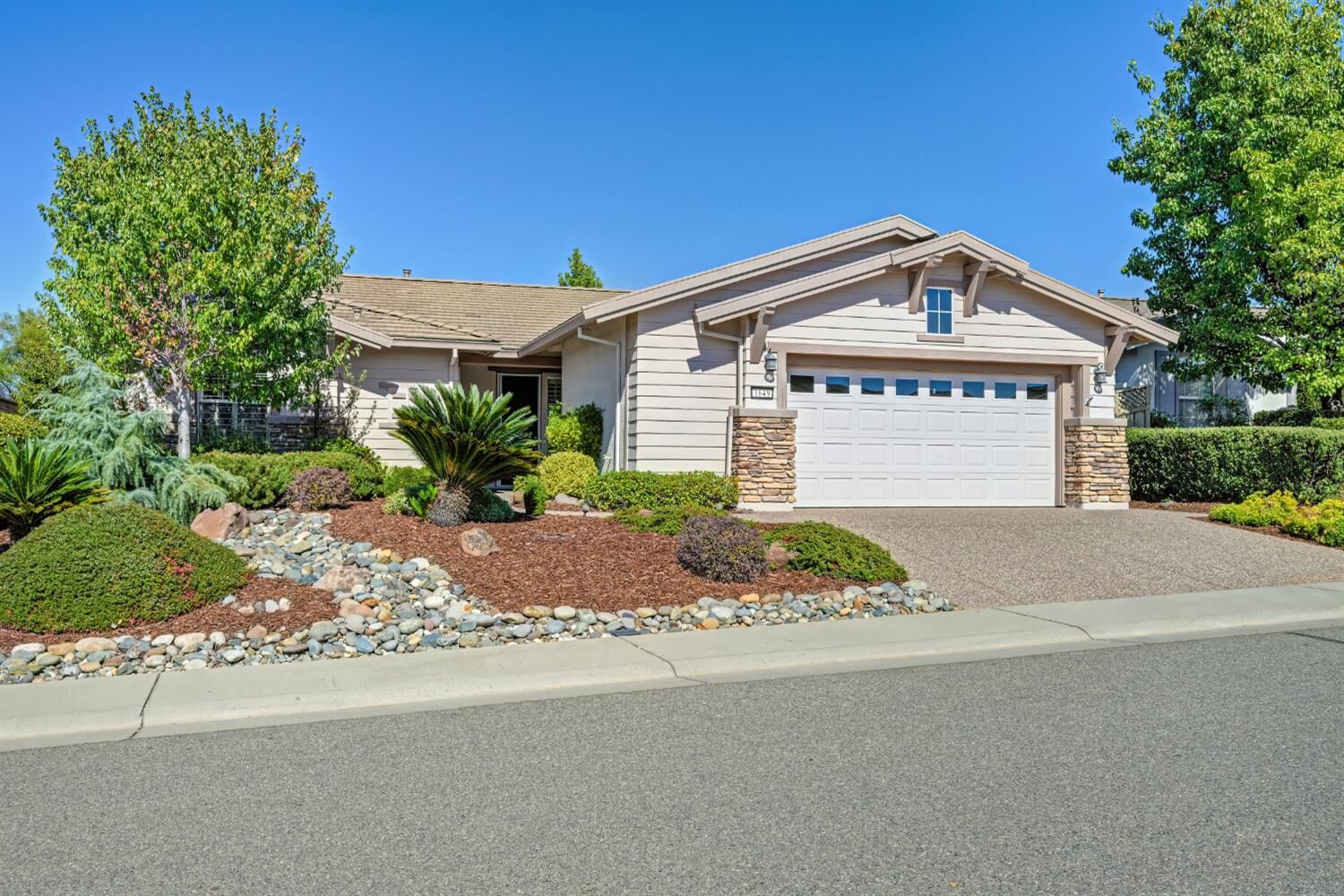 Property Photo: 1649 Avian Hill CA 95648