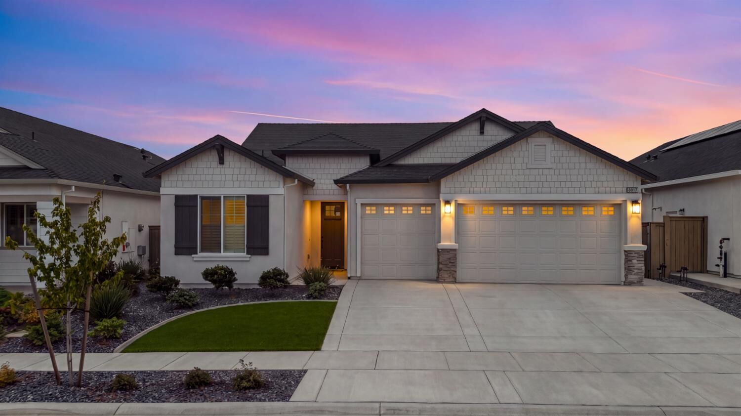 Property Photo:  3017 Hemet Way  CA 95747 