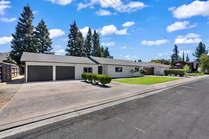 Property Photo:  1424 La Salle Drive  CA 95382 
